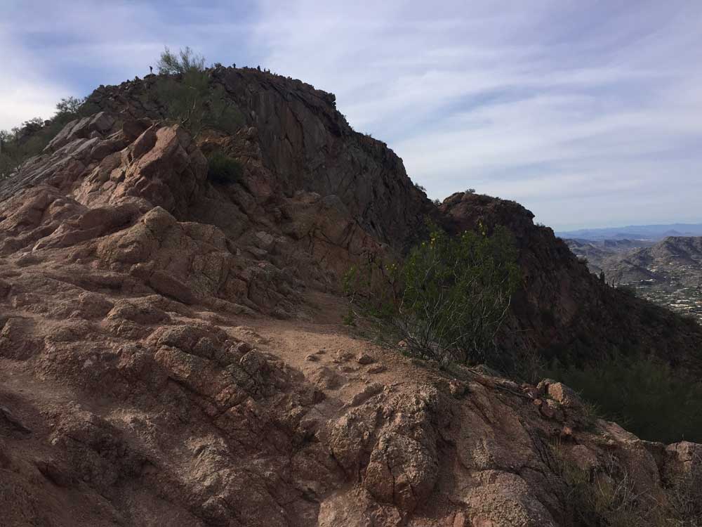 camelback-echo-canyon-ledge"