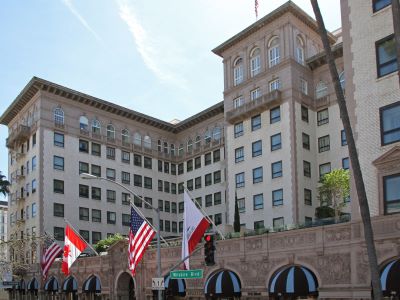 Beverly Wilshire hotel at the intersection of Wilshire Boulevard and Rodeo Drive, Beverly Hills