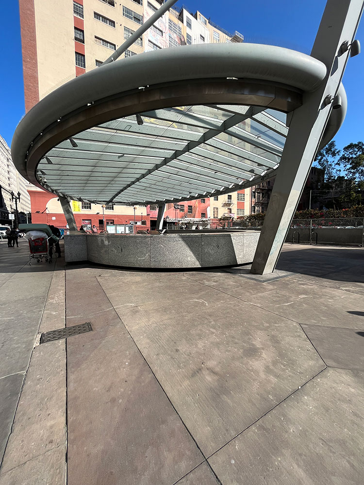 broad-escalator