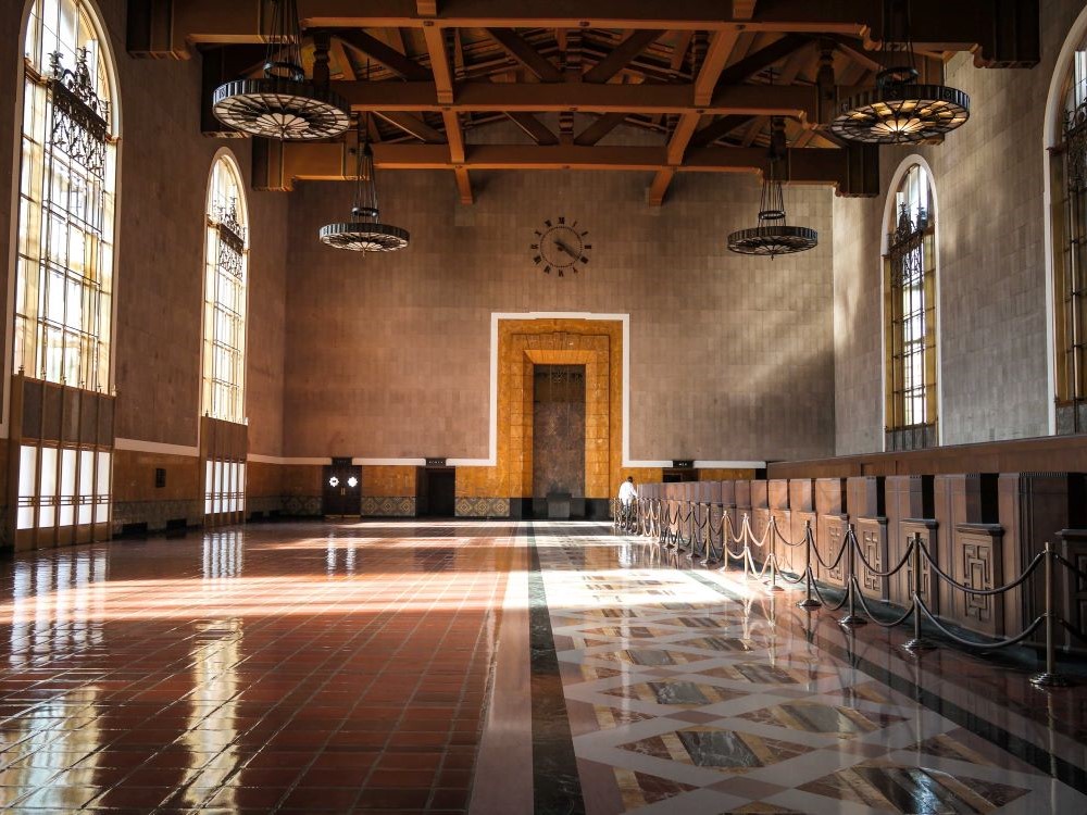 union-station-la-seats