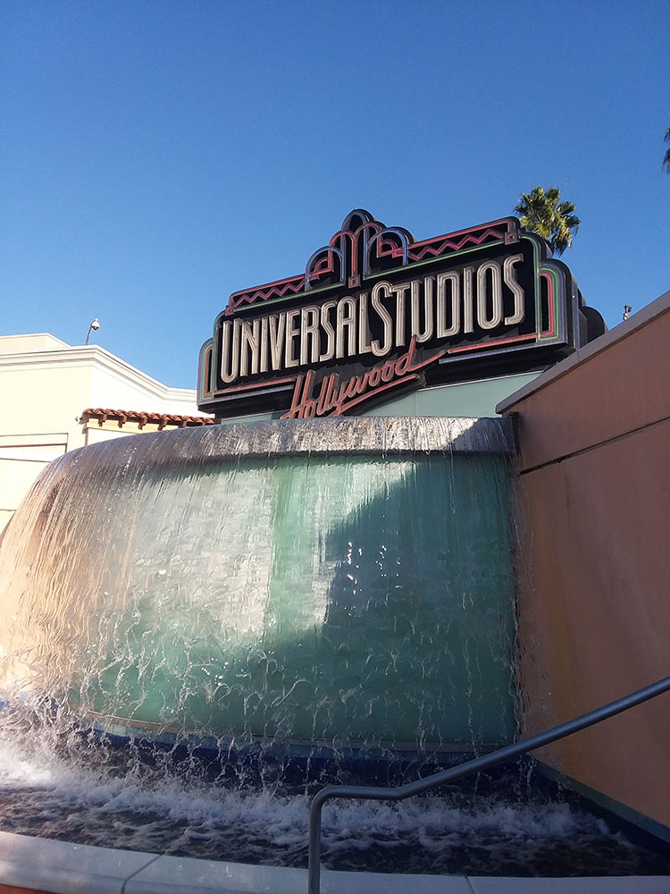 Universal Studios Hollywood sign and fountain at the theme park entrance