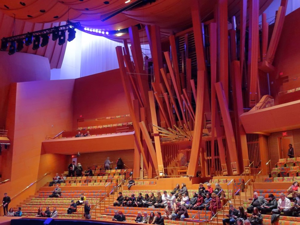 walt-disney-concert-hall-stairway