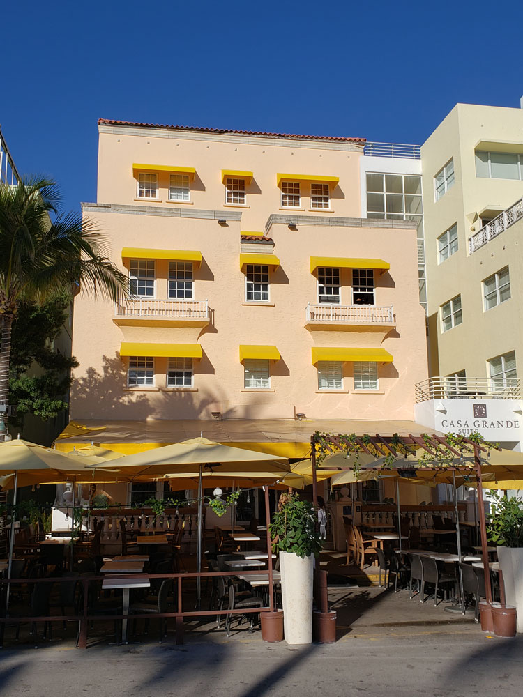 Kantina Restaurant located in Ocean Drive Kasa Grande Hotel