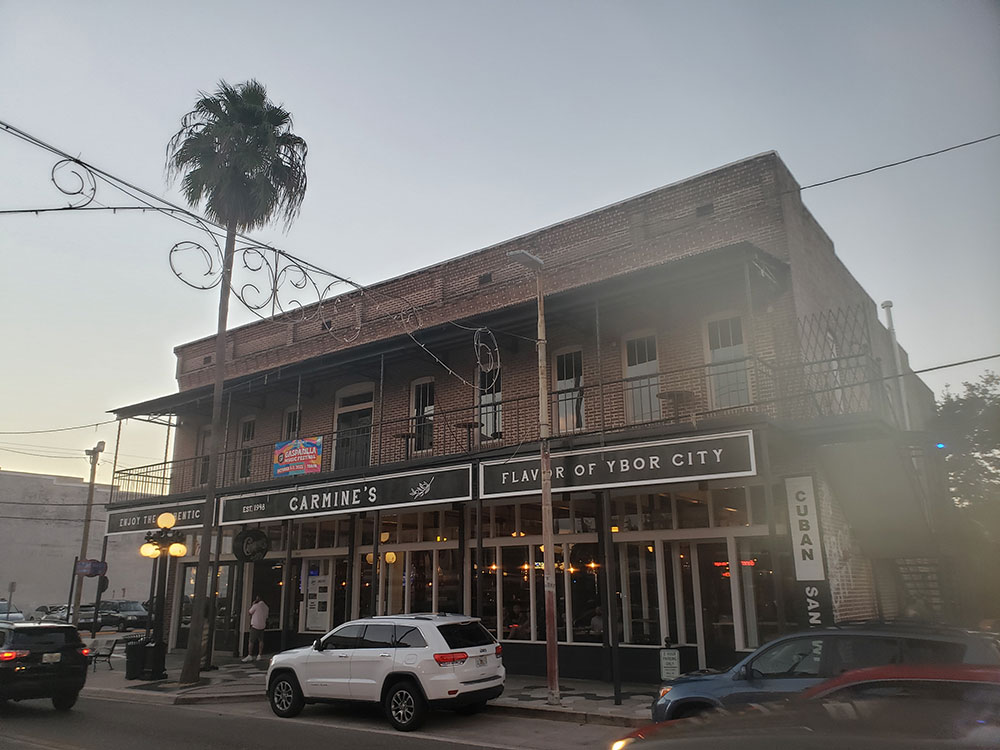 ft-lauderdale-stand