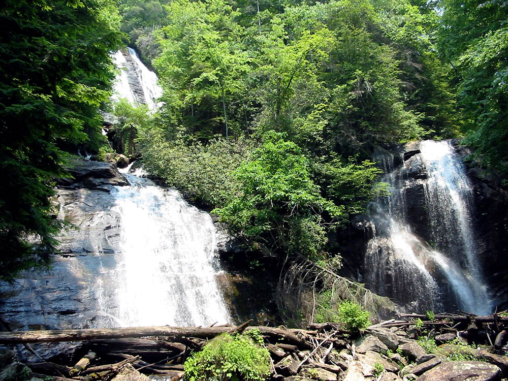 bonaventure-cemetery-angel-sculpture
