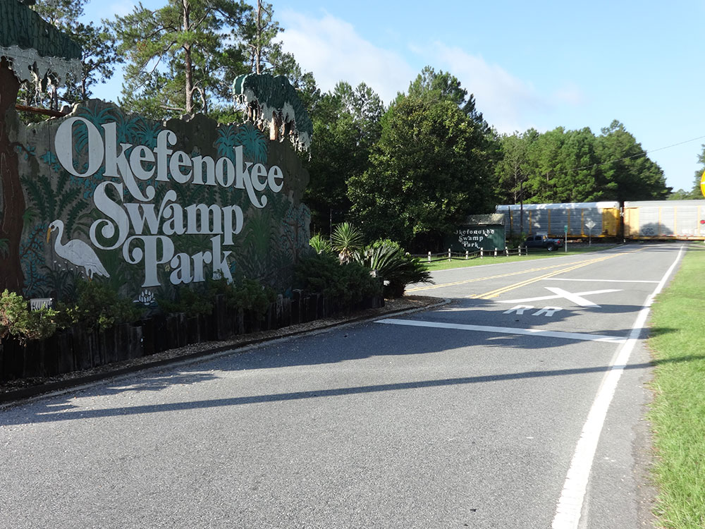 bonaventure-cemetery-angel-sculpture