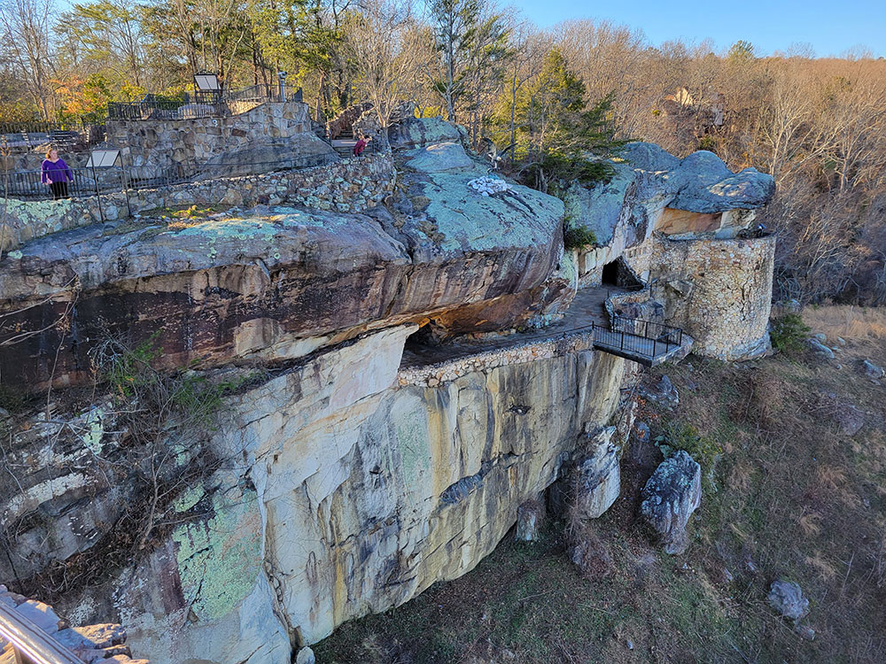 bonaventure-cemetery-moss-trees