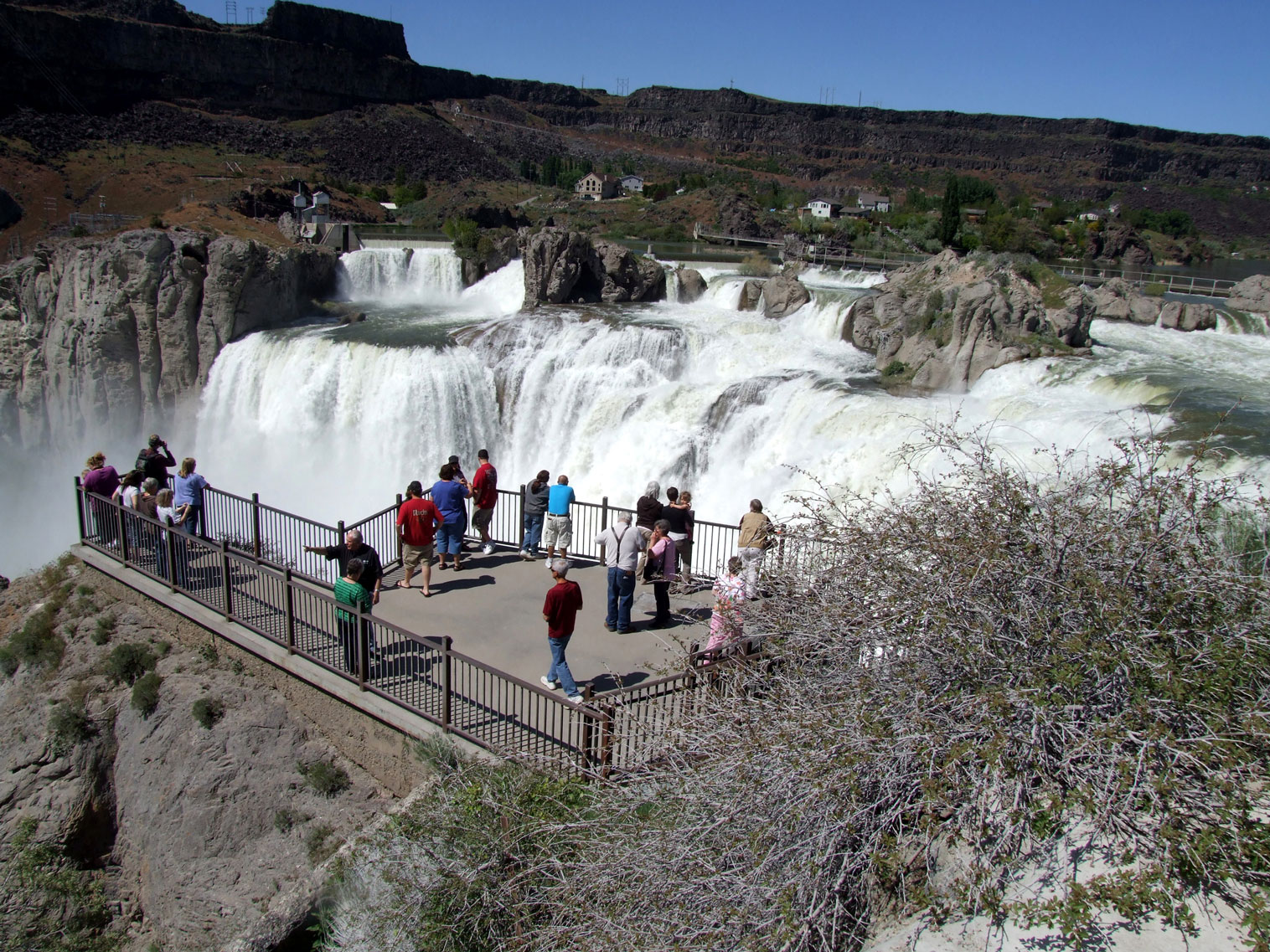 Crater Lake Wizard Island Center