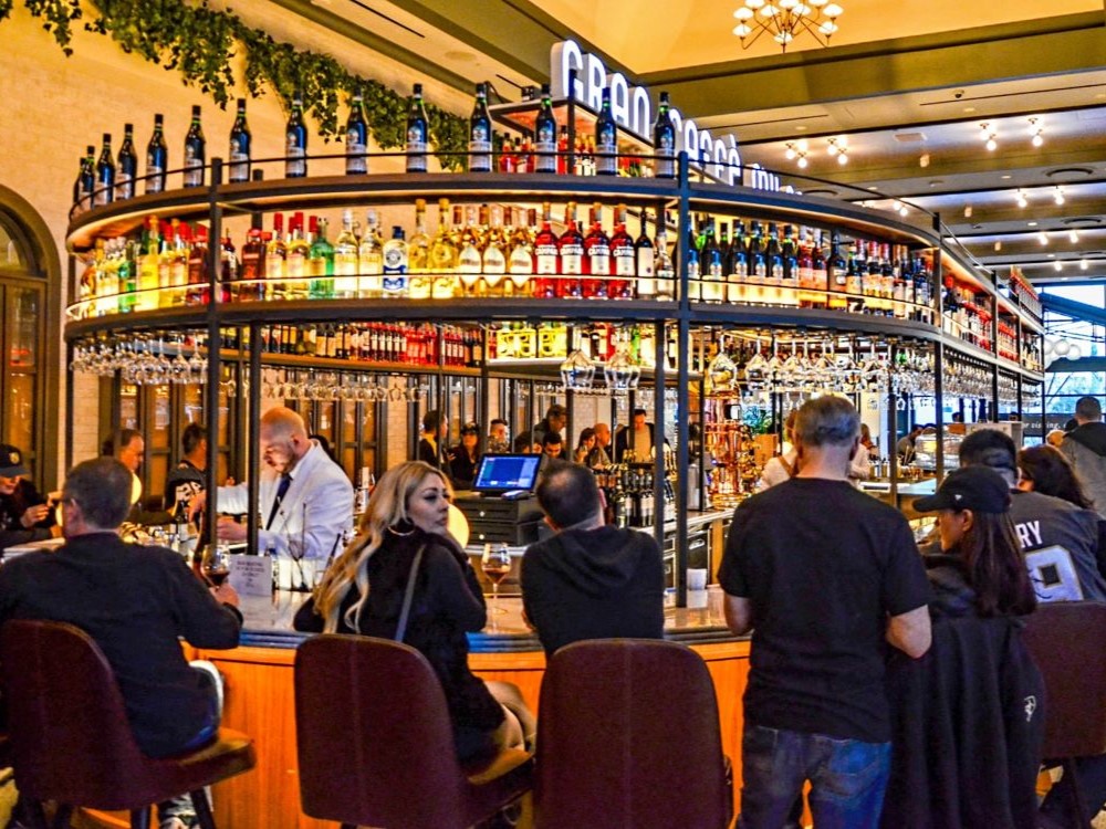 Eataly restaurant dining area at Park MGM Las Vegas