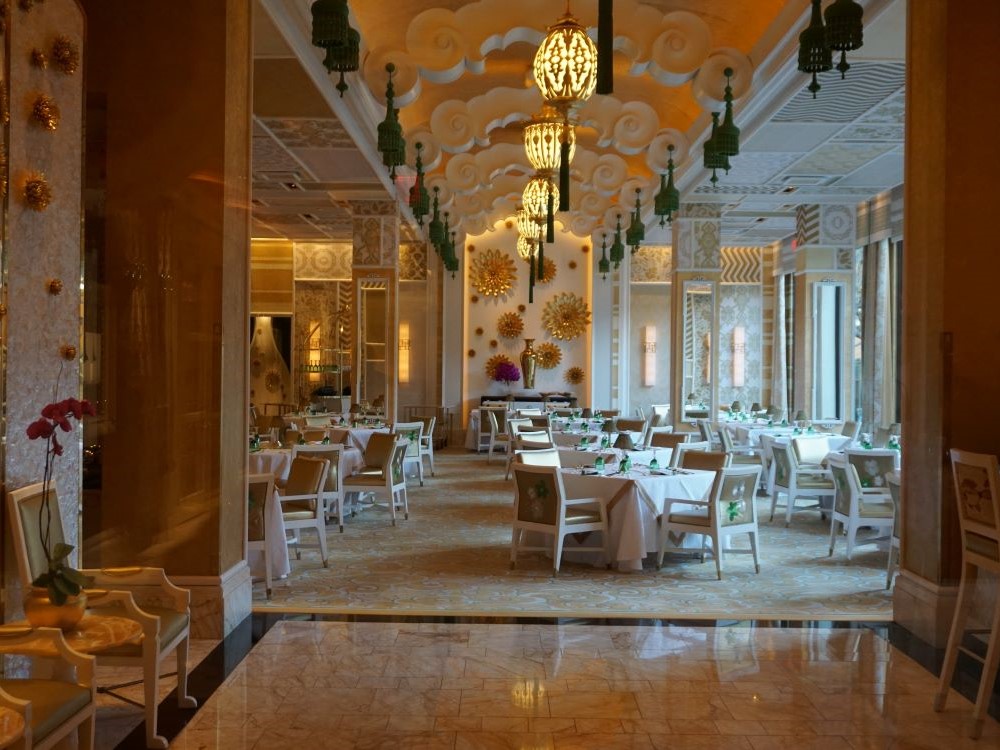 Wing Lei Chinese restaurant dining room at Wynn Las Vegas