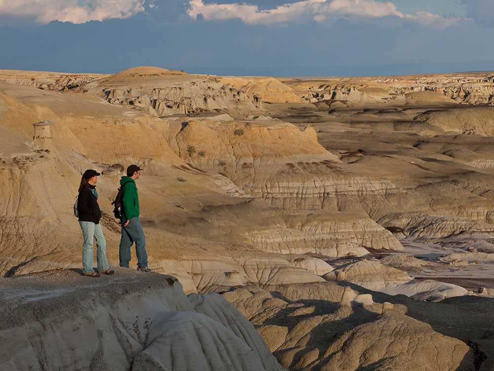 Scenic badlands landscape with eroded mudstone formations at Ah-Shi-Sle-Pah Wilderness, New Mexico