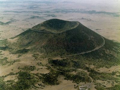Capulin Mountain cinder cone volcano rising above the northeastern New Mexico landscape