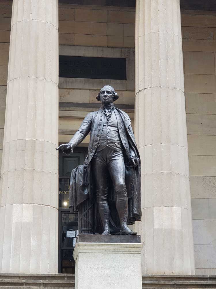Federal Hall Washington Statue