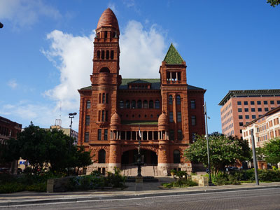 Sam Houston Statue