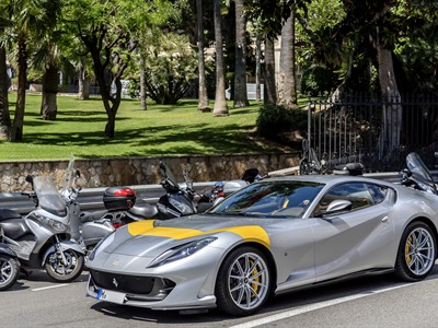 Exotic Car Driving