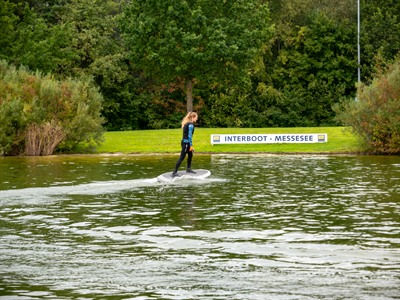 Hydrofoiling