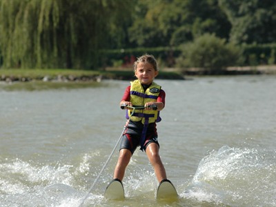 Waterskiing