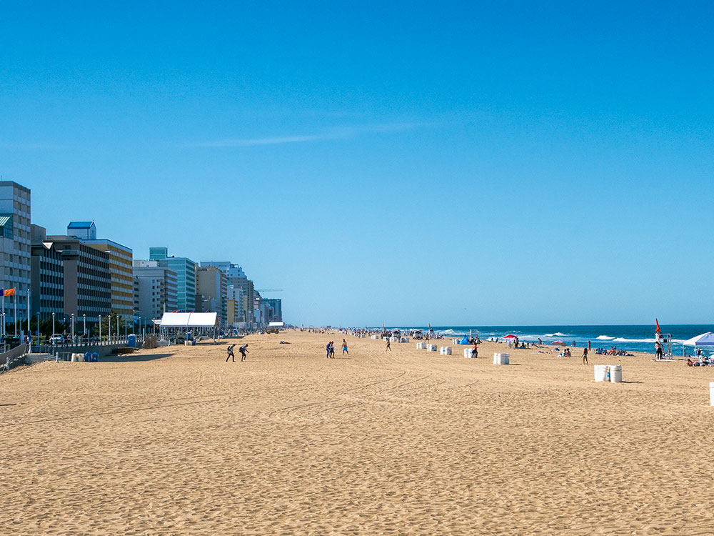 steven-udvay-space-center-spacesuit