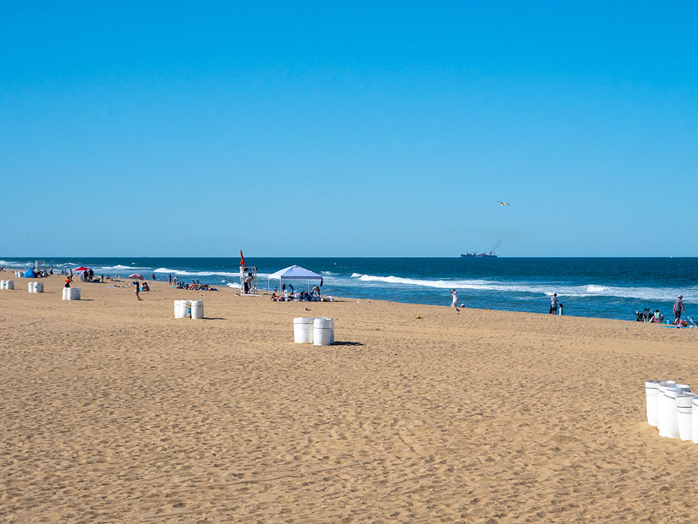 steven-udvay-space-center-hanger