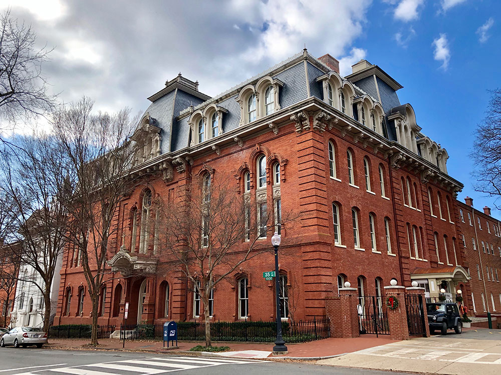 Lincoln Memorial Statue Side