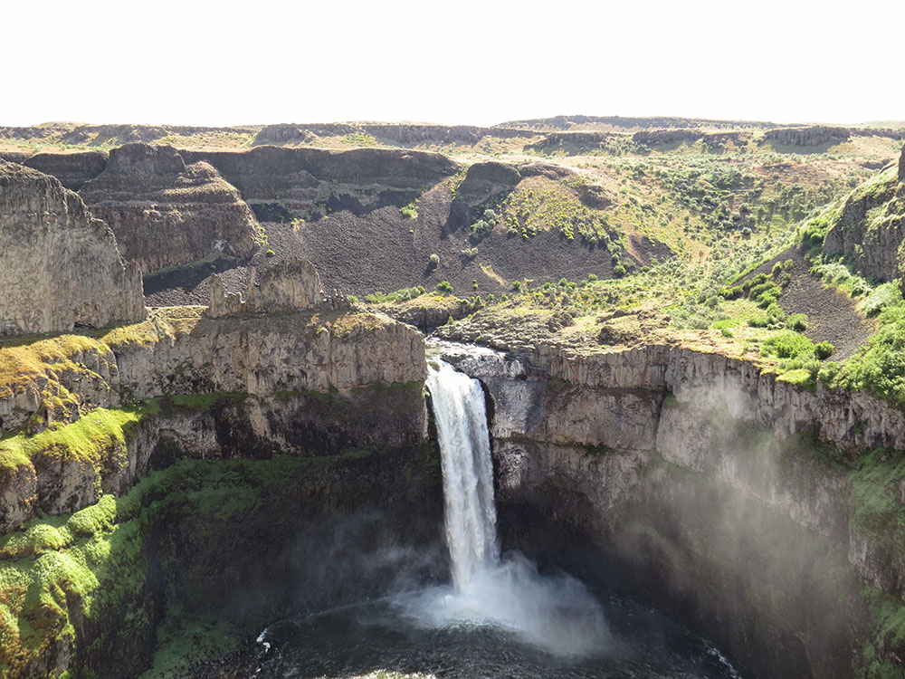 Crater Lake Watchman Trail Road