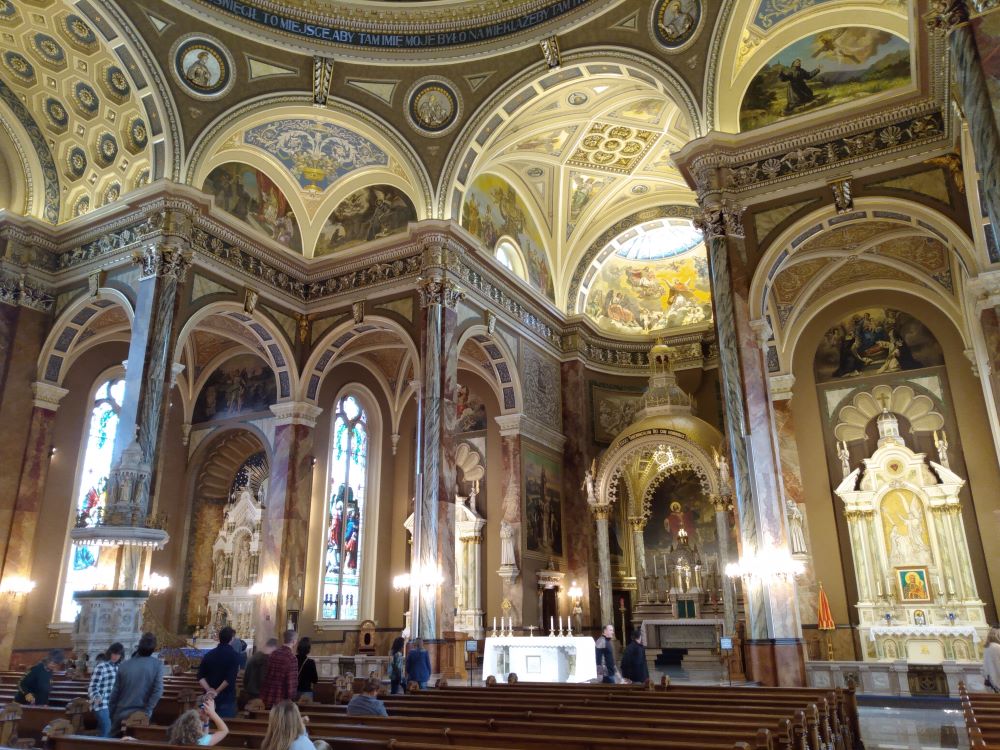 Interior sanctuary of the Basilica of St. Josaphat, Milwaukee