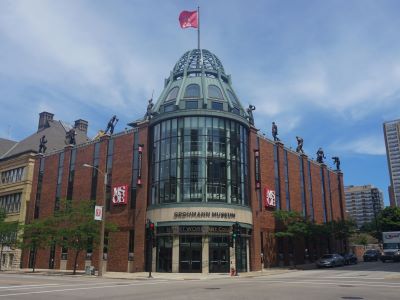 Grohmann Museum building, Milwaukee, Wisconsin