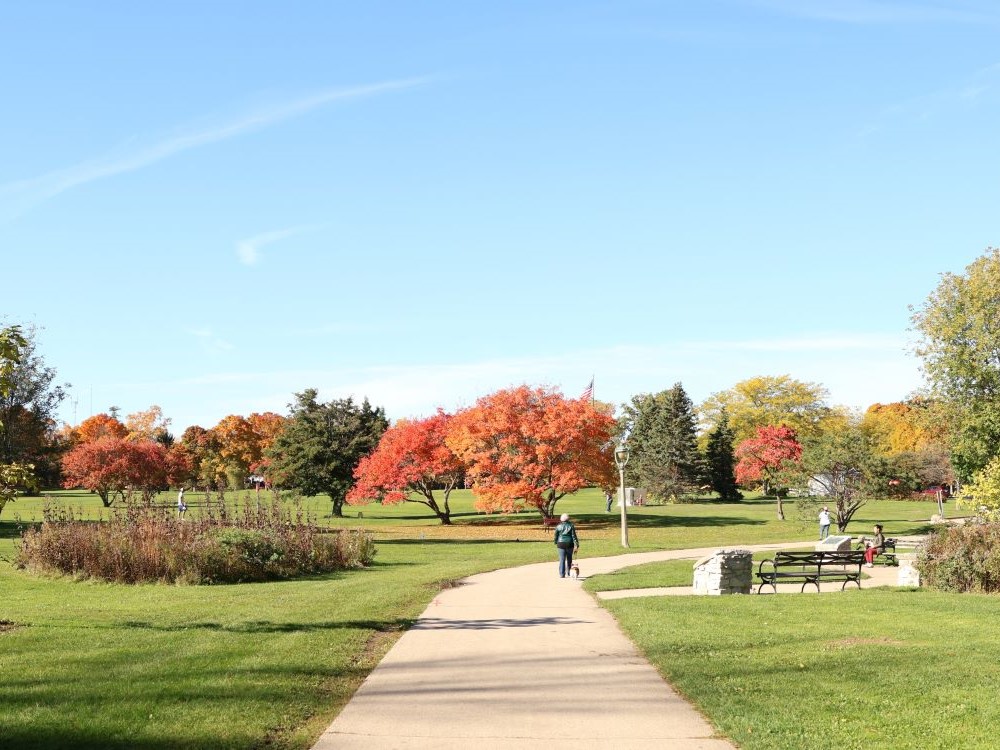 Panoramic view of ravines and trails in Lake Park, Milwaukee