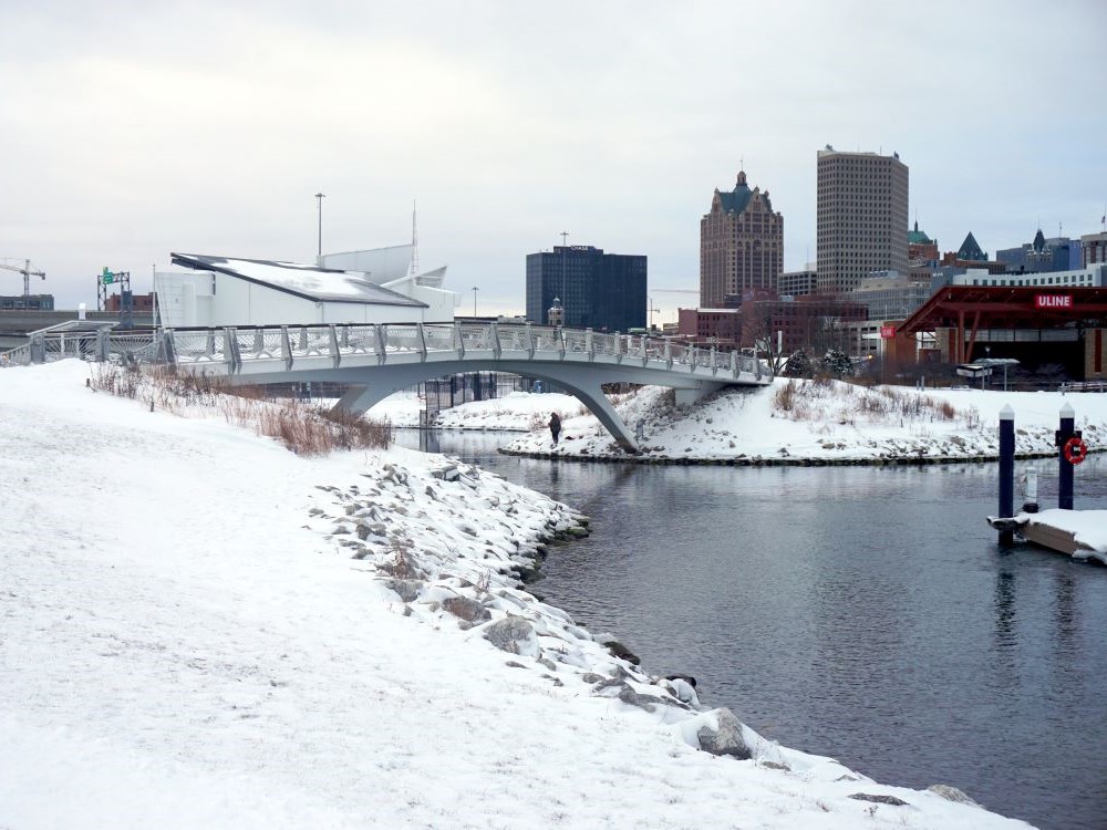 Footbridge in Lakeshore State Park with snow, Milwaukee