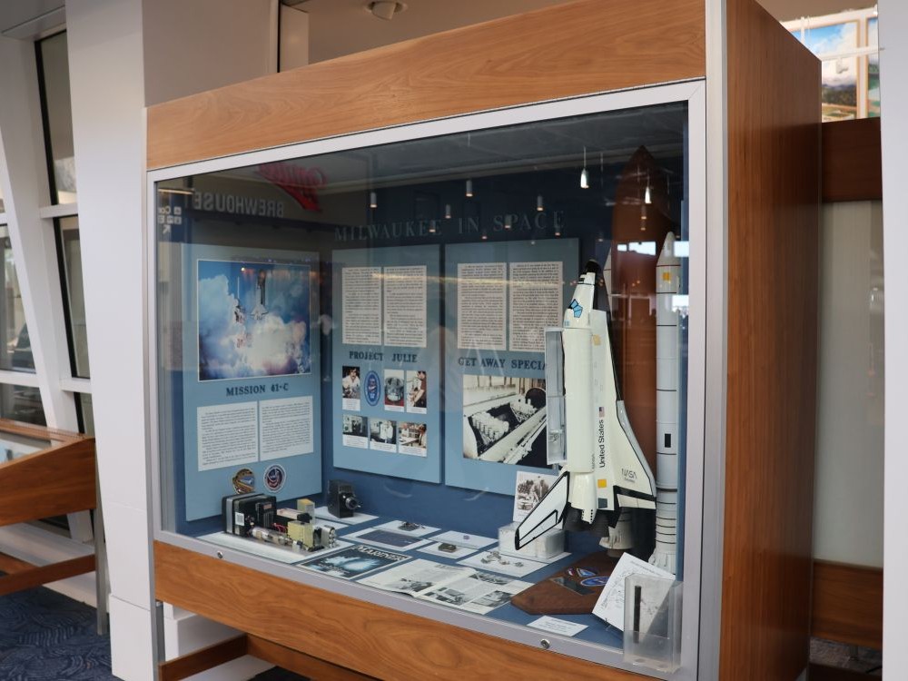 Display cases in the Mitchell Gallery of Flight, Milwaukee airport