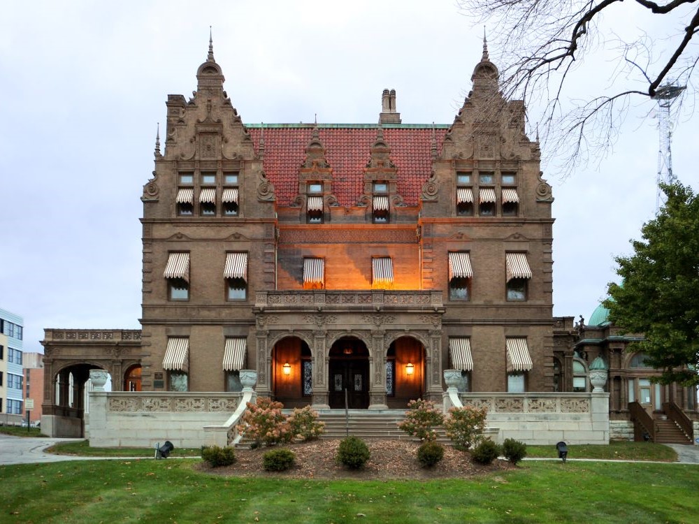 Pabst Mansion exterior detail, Milwaukee