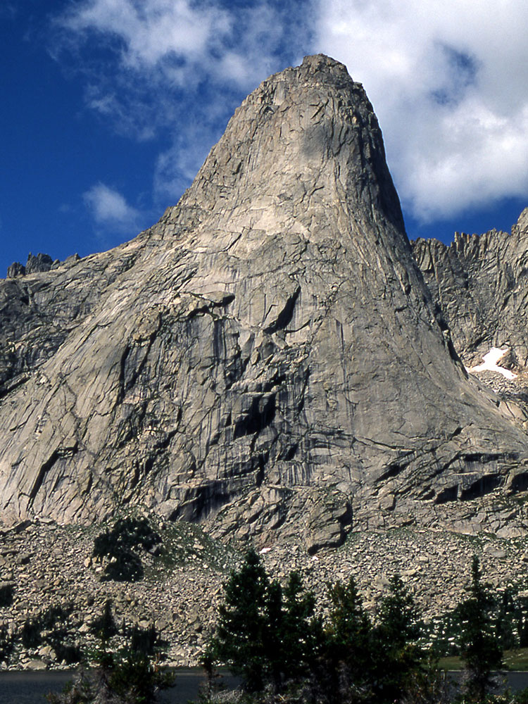Grand Canyon Yellowstone Cliffs