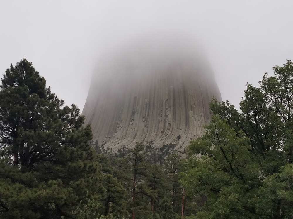Grand Canyon Yellowstone Cliffs