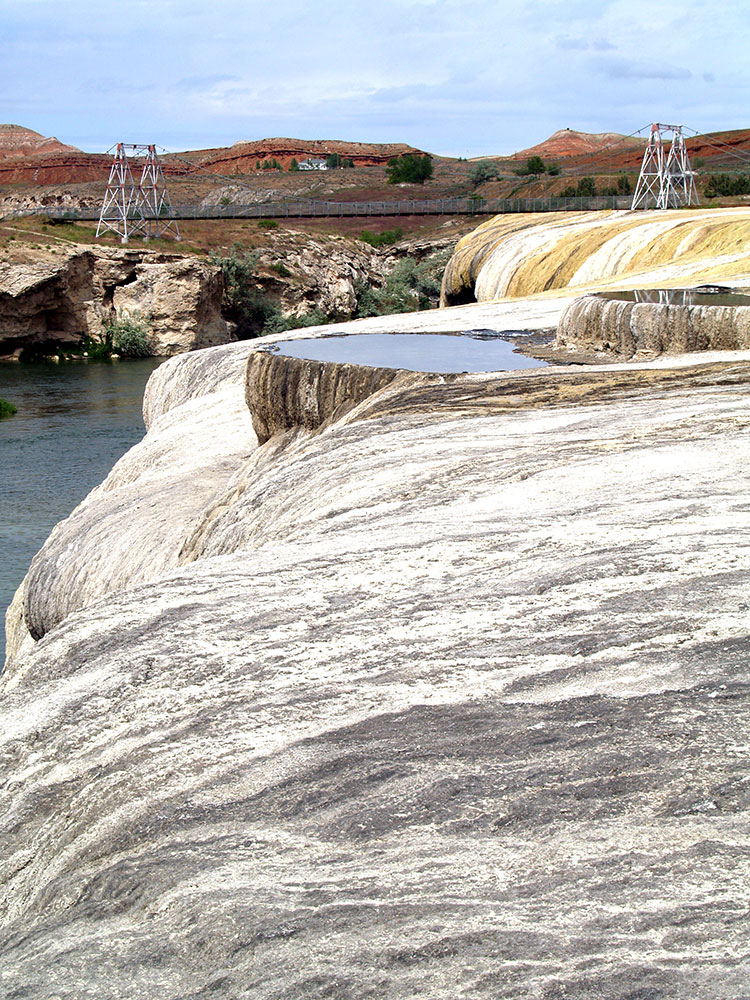 Grand Canyon Yellowstone Cliffs 2