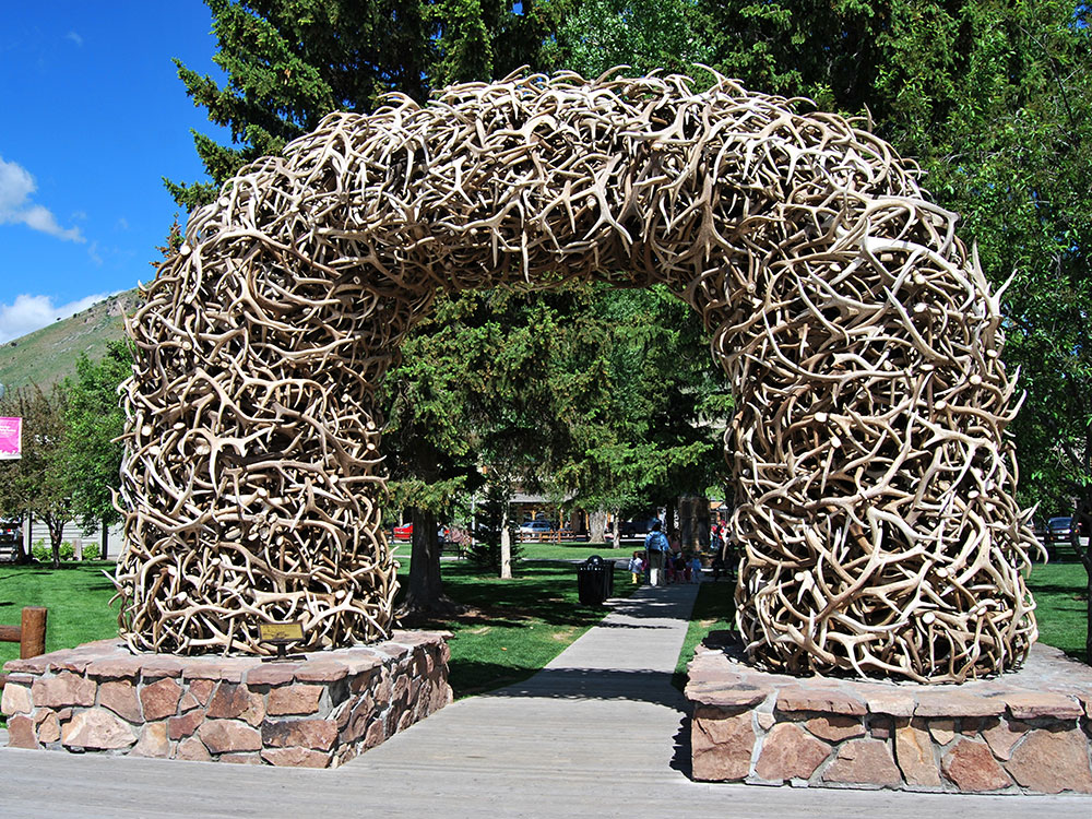 Grand Canyon Yellowstone Cliffs 2