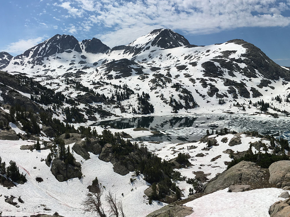 Grand Canyon Yellowstone Cliffs