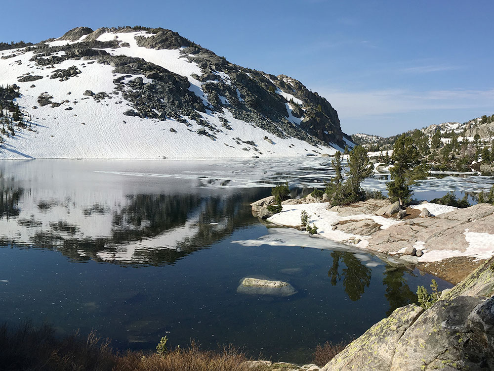 Grand Canyon Yellowstone Cliffs