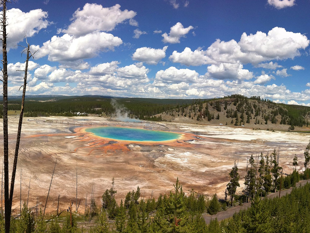 Panoramic view of Grand Prismatic Spring, Yellowstone